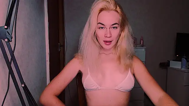 xxxcharismaaa online show from 10-02-25, 06:04