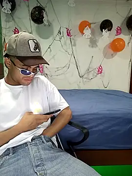 pinedasex777 online show from 10-13-25, 06:24