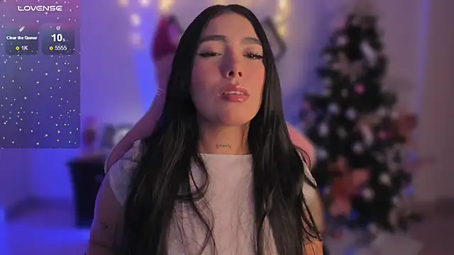 shantall vidales  online show from 12-13-24, 05:49