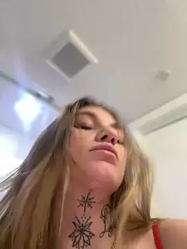 chloetease online show from 02-25-25, 06:36