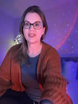 Snapshot of MaiseKnox chatting on 02-26-25, 02:04 MaiseKnox online show from 02-26-25, 02:04
