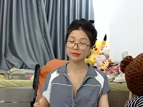 Snapshot of Cute_Ruby01 chatting on 03-01-25, 12:23 Cute Ruby01 online show from 03-01-25, 12:23