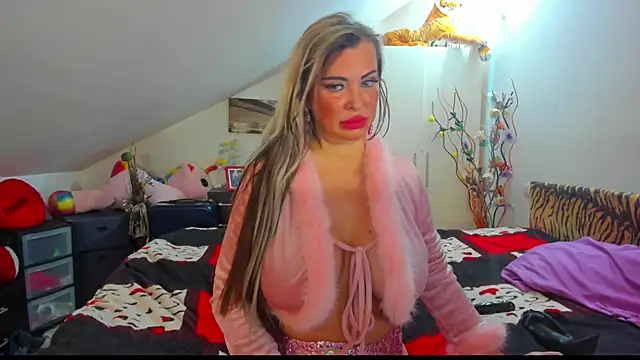 Raffaelababy online show from 11-30-25, 07:18