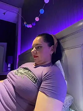 Snapshot of HotMilfMargo chatting on 02-17-25, 07:53 HotMilfMargo online show from 02-17-25, 07:53