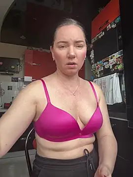 Snapshot of HotMilfMargo chatting on 02-26-25, 10:58 HotMilfMargo online show from 02-26-25, 10:58