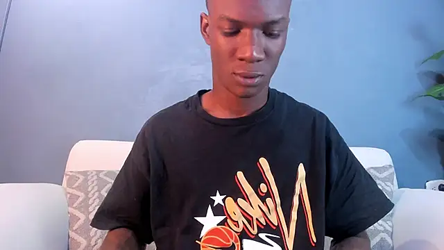 Snapshot of martin_killer chatting on 12-30-24, 01:26 martin killer online show from 12-30-24, 01:26