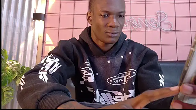 Snapshot of martin_killer chatting on 10-03-25, 01:35 martin killer online show from 10-03-25, 01:35