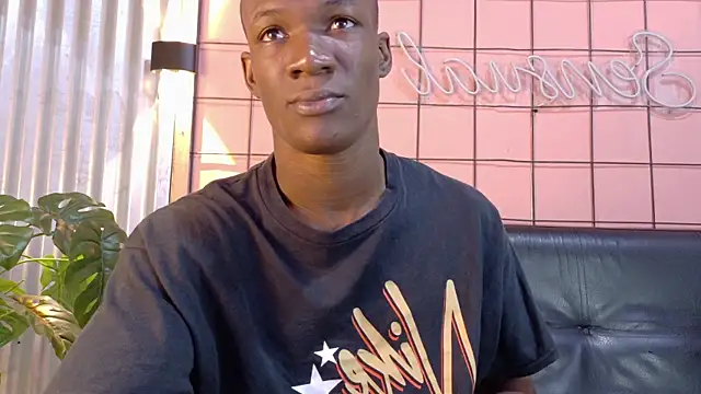 Snapshot of martin_killer chatting on 11-19-25, 01:27 martin killer online show from 11-19-25, 01:27