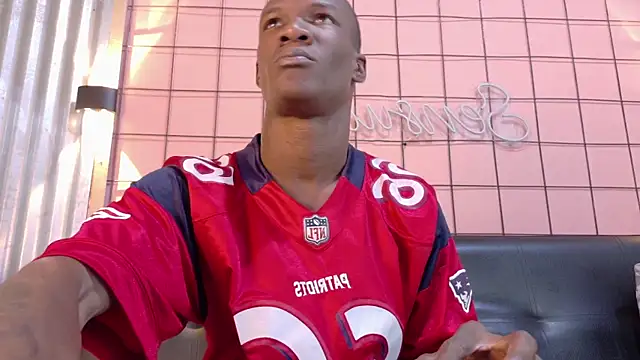 Snapshot of martin_killer chatting on 11-27-25, 01:18 martin killer online show from 11-27-25, 01:18