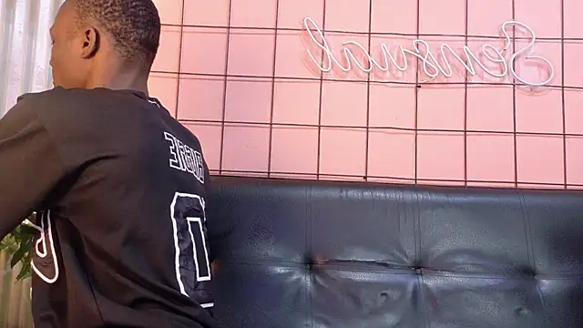 Snapshot of martin_killer chatting on 12-03-25, 01:35 martin killer online show from 12-03-25, 01:35