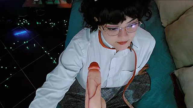 Snapshot of alexa11_ chatting on 02-06-25, 04:14 alexa11 online show from 02-06-25, 04:14