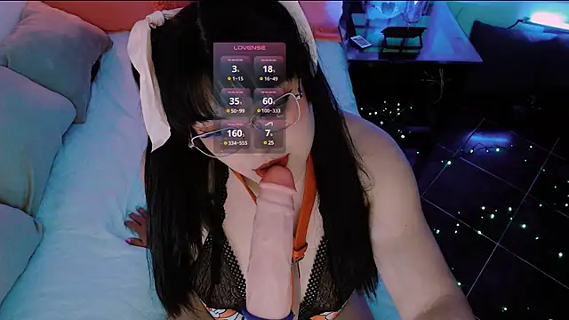 Snapshot of alexa11_ chatting on 02-24-25, 05:53 alexa11 online show from 02-24-25, 05:53