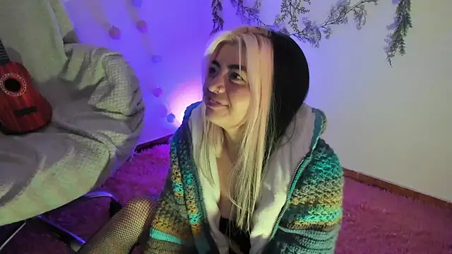 Sammysammy  online show from 12-22-24, 11:20