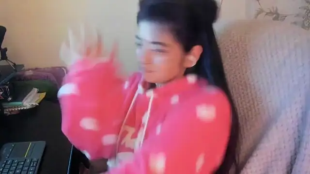 Sammysammy  online show from 12-22-25, 08:44