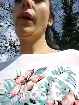 Snapshot of JoLeNe27 chatting on 03-12-25, 10:26 JoLeNe27 online show from 03-12-25, 10:26