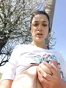 Snapshot of JoLeNe27 chatting on 03-14-25, 12:51 JoLeNe27 online show from 03-14-25, 12:51