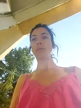 Snapshot of JoLeNe27 chatting on 09-22-25, 05:42 JoLeNe27 online show from 09-22-25, 05:42