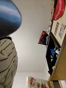 Snapshot of JoLeNe27 chatting on 09-27-25, 03:11 JoLeNe27 online show from 09-27-25, 03:11