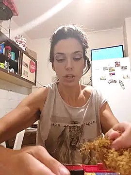 Snapshot of JoLeNe27 chatting on 09-28-25, 06:13 JoLeNe27 online show from 09-28-25, 06:13