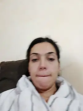 Snapshot of JoLeNe27 chatting on 10-01-25, 06:08 JoLeNe27 online show from 10-01-25, 06:08