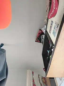 Snapshot of JoLeNe27 chatting on 10-08-25, 07:28 JoLeNe27 online show from 10-08-25, 07:28