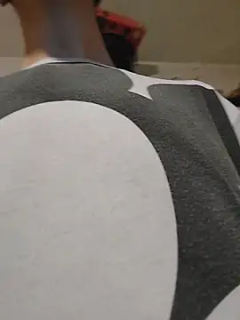 Snapshot of JoLeNe27 chatting on 11-08-25, 06:02 JoLeNe27 online show from 11-08-25, 06:02