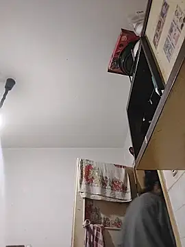 Snapshot of JoLeNe27 chatting on 11-23-25, 05:29 JoLeNe27 online show from 11-23-25, 05:29