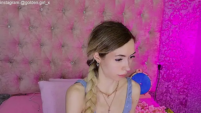 Akilla Queen online show from 04-22-26, 01:52