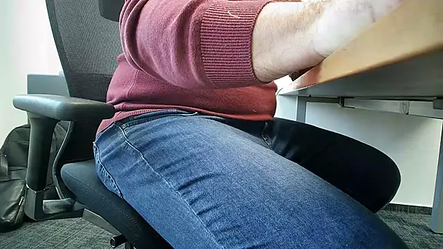 69bezfleku online show from 02-18-25, 07:10