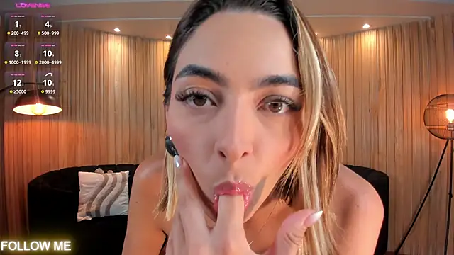 MelissaMoore  online show from 04-30-26, 10:10