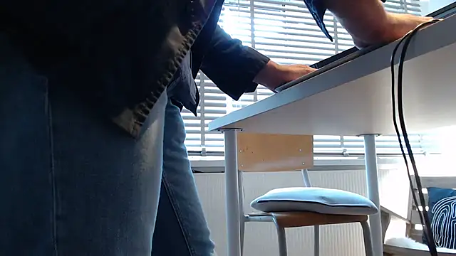 papiculo86 online show from 03-19-25, 04:24