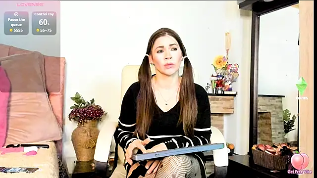 Carla expit online show from 10-17-25, 12:25