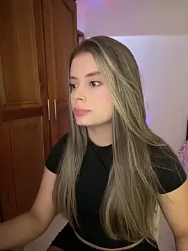 Miss valeriaa online show from 03-21-25, 02:51