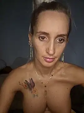 Snapshot of IsabelleEthan chatting on 03-12-25, 09:03 IsabelleEthan online show from 03-12-25, 09:03