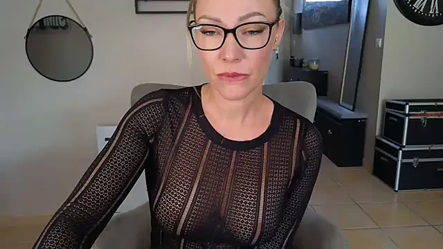 Sacha-xx online show from 09-26-25, 11:47