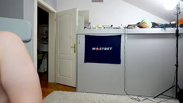 foxeslovefoxes online show from 12-06-24, 02:38