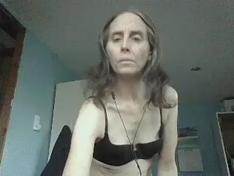 Snapshot of SexyRach75 chatting on 01-13-25, 04:08 SexyRach75 online show from 01-13-25, 04:08