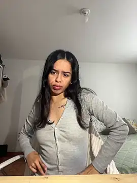 xlovelygirlx online show from 01-04-25, 09:09