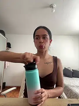 xlovelygirlx online show from 01-12-25, 08:03