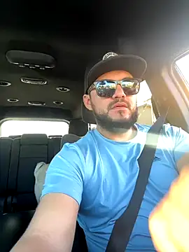 Snapshot of Ozzy420_ chatting on 11-21-25, 11:47 Ozzy420 online show from 11-21-25, 11:47