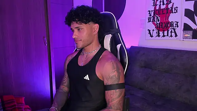 Alessandro Vanni online show from 04-25-26, 02:14