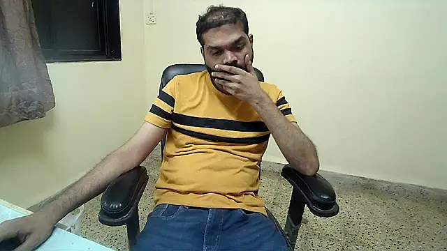 Snapshot of mynastyfuckerr chatting on 06-01-26, 04:20 mynastyfuckerr online show from 06-01-26, 04:20