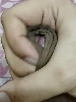 Snapshot of rockkyy9 chatting on 10-20-25, 08:31 rockkyy9 online show from 10-20-25, 08:31