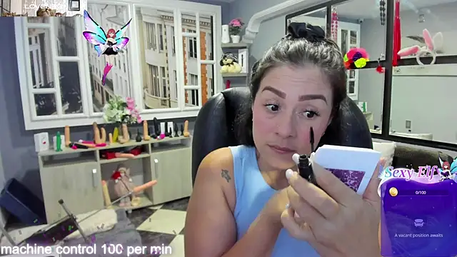 Snapshot of kagomme chatting on 01-12-25, 04:18 kagomme online show from 01-12-25, 04:18