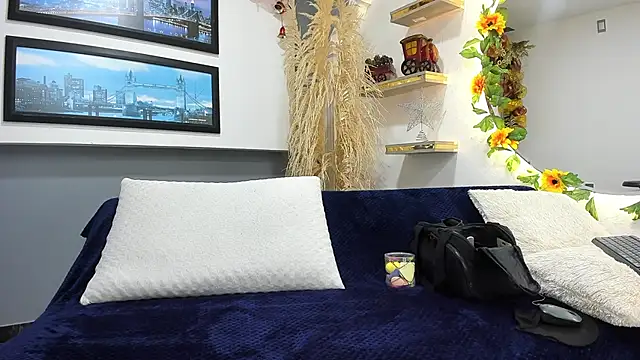 Snapshot of kagomme chatting on 12-02-25, 10:42 kagomme online show from 12-02-25, 10:42