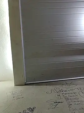 Snapshot of Nick02937 chatting on 10-11-25, 07:45 Nick02937 online show from 10-11-25, 07:45