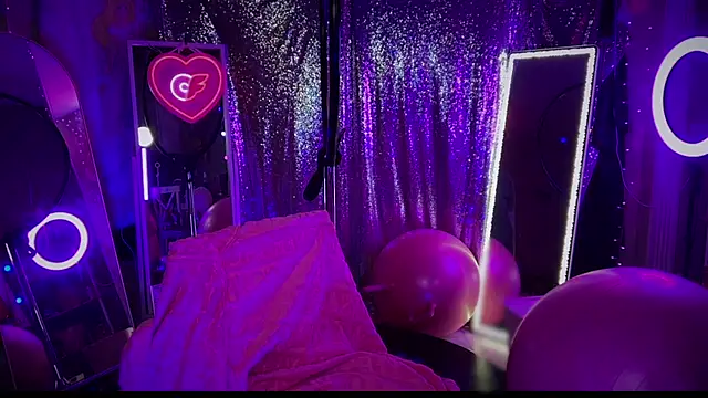 Snapshot of bimbotwerkqueen chatting on 02-09-25, 05:08 bimbotwerkqueen online show from 02-09-25, 05:08