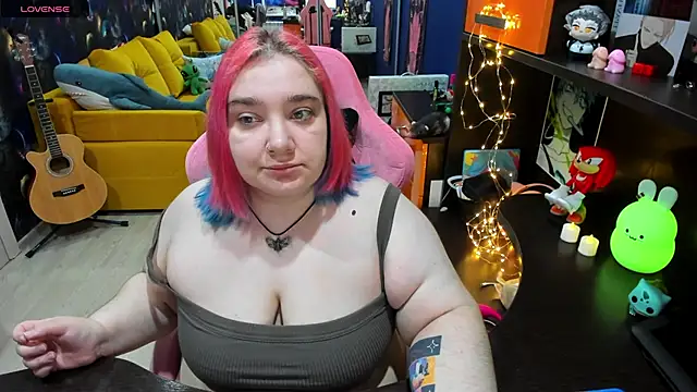 Softie Sofy online show from 01-28-25, 02:32