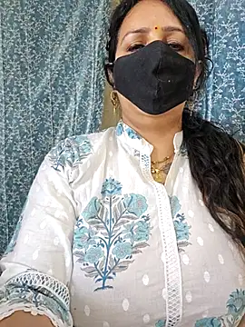 cute-tanvi online show from 03-05-25, 08:21