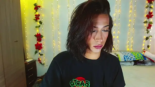 Kenisha Sweet online show from 01-21-25, 04:43